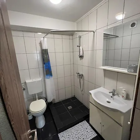 Garsoniera 2 Langa Spitalul Fundeni Daire